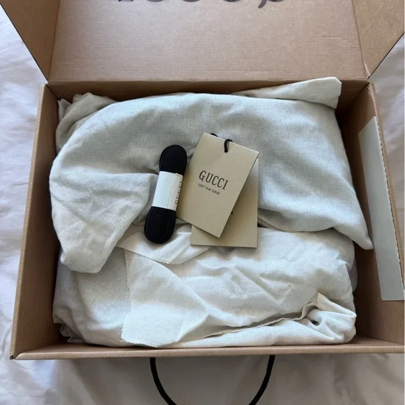 Gucci | Mens Off the grid High Tops Black and Red Tennis 1977 Sneakers - Picture 8 of 10